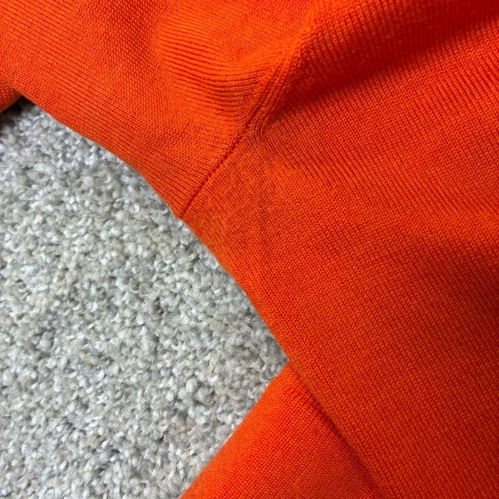 Banana Republic Orange Merino Wool Blend Sweater Womens V‎ Neck Lightweight Knit